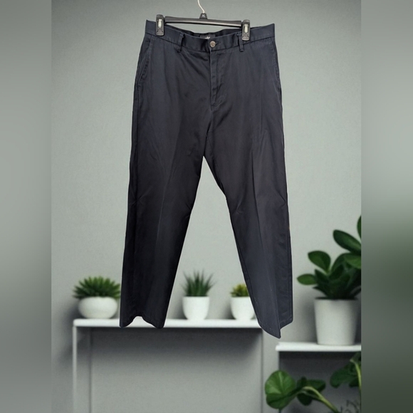 Dockers Men's Black Chinos Size 34x32 (EUC) - Picture 1 of 11
